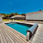 Pura Vida Vila