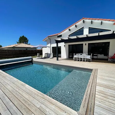 Villa Pura Vida